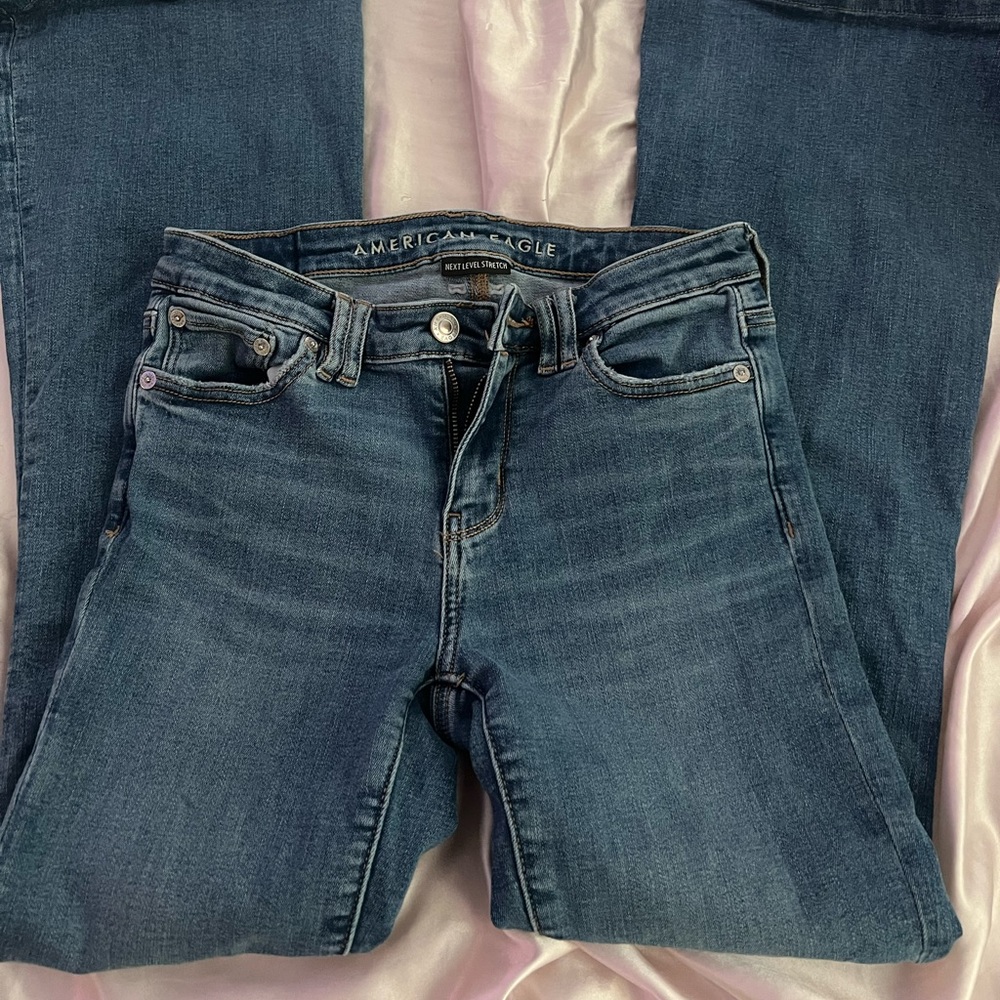 American eagle blue low rise jeans flare size 0